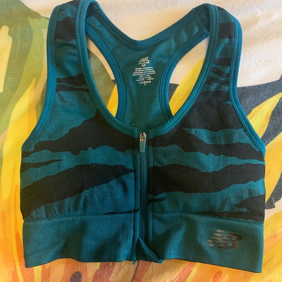 New Balance Zip Sports Bra - Picture 1 of 2